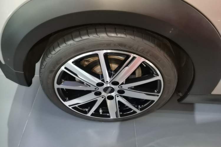 Used MINI 2022 Updated 1.5T COOPER Artist Exterior 5