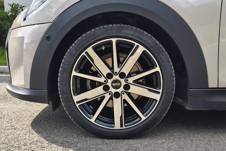 Used MINI 2022 Updated 1.5T COOPER Artist Exterior 7