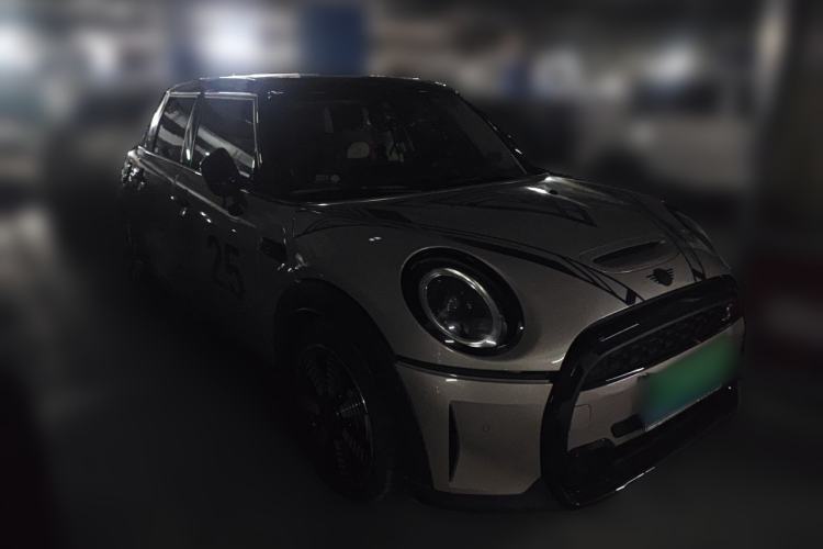 Used MINI 2022 Revised 2.0T COOPER S Artist Five-Door Edition Front Right 45 Deg