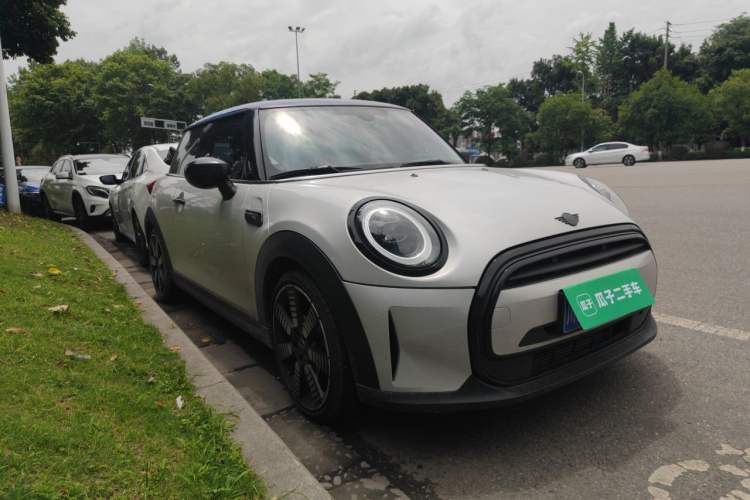 Used MINI 2022 1.5T COOPER The Coopers Commemorative Edition Front Right 45 Deg