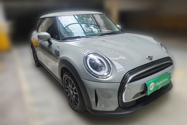 Used MINI 2022 1.5T ONE Front Right 45 Deg