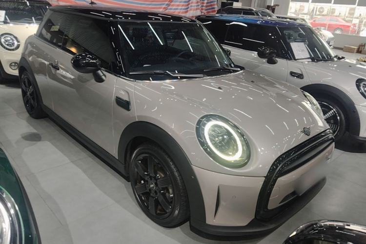 Used MINI 2022 Updated 1.5T COOPER Artist Front Right 45 Deg