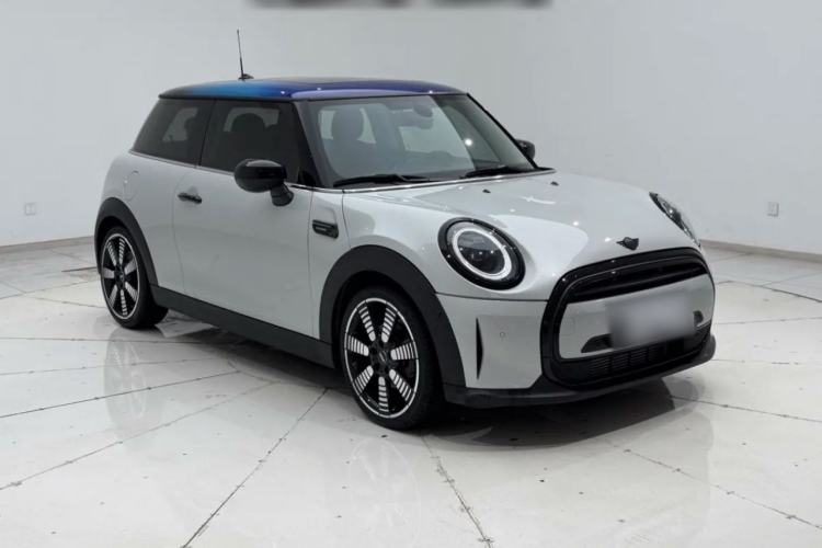 Used MINI 2022 1.5T COOPER The Coopers Commemorative Edition Front Right 45 Deg