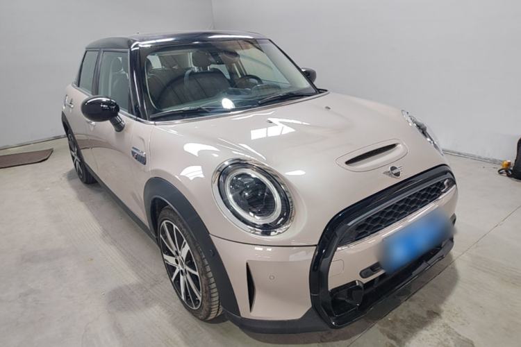 Used MINI 2022 Updated 2.0T COOPER S Classic Edition Five-Door Version Front Right 45 Deg