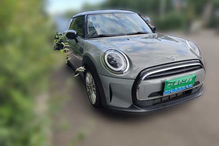 Used MINI 2022 1.5T COOPER Artist Front Right 45 Deg
