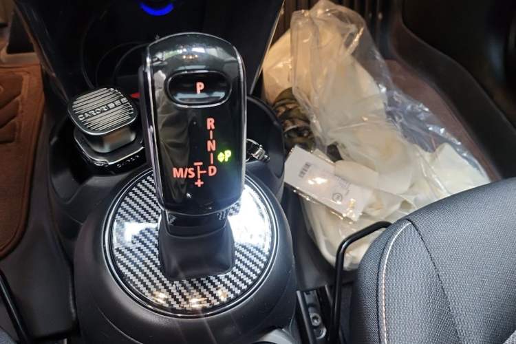 Used MINI 2022 1.5T ONE Gear Lever
