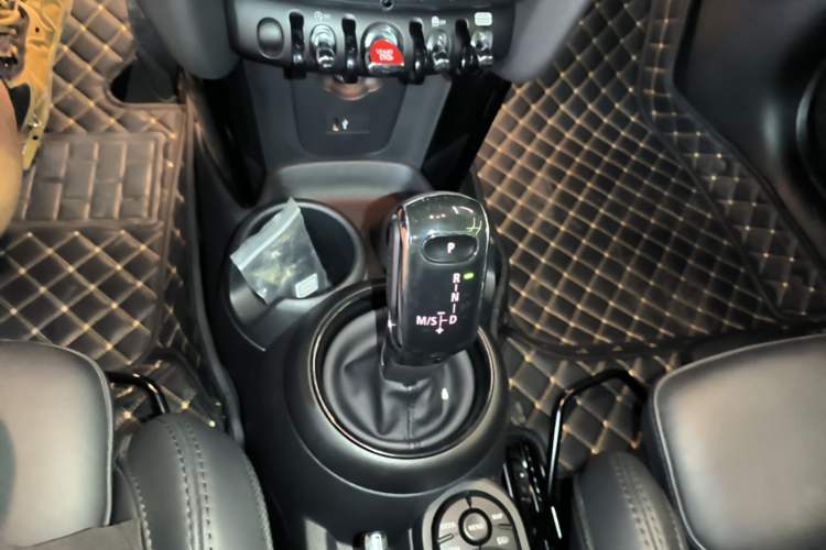 Used MINI 2022 Updated 2.0T COOPER S Artist Gear Lever