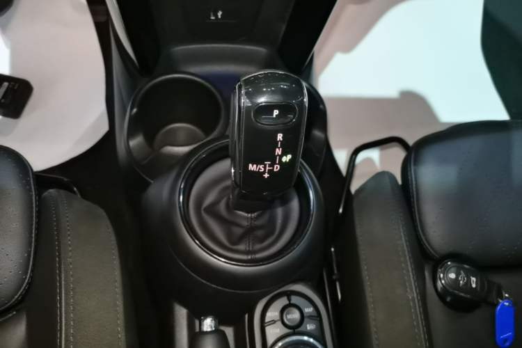 Used MINI 2022 Updated 1.5T COOPER Artist Gear Lever