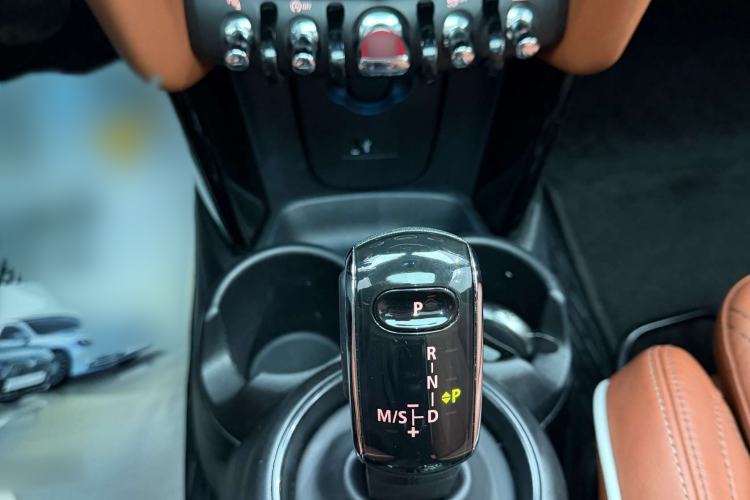 Used MINI 2022 1.5T COOPER The Coopers Commemorative Edition Gear Lever