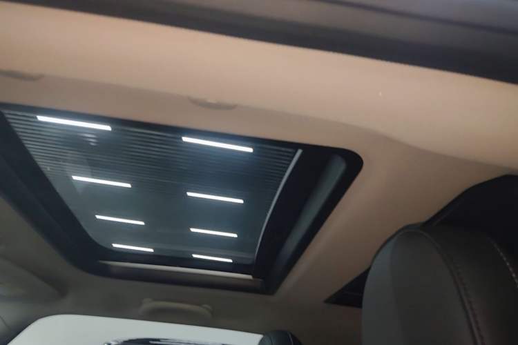 Used MINI 2022 Updated 1.5T COOPER Artist Headliner