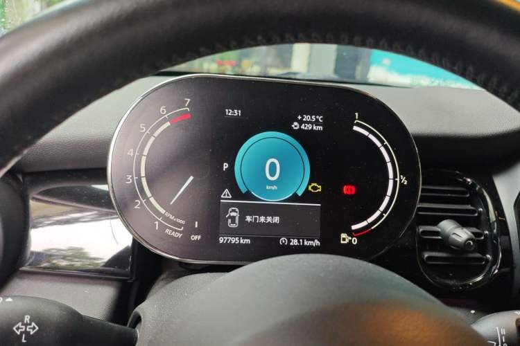 Used MINI 2022 Updated 1.5T COOPER Classic Edition Instrument Cluster