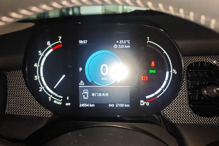 Used MINI 2022 Revised 2.0T COOPER S Artist Five-Door Edition Instrument Cluster