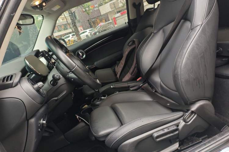 Used MINI 2022 Updated 1.5T COOPER Classic Edition Left Front Seat