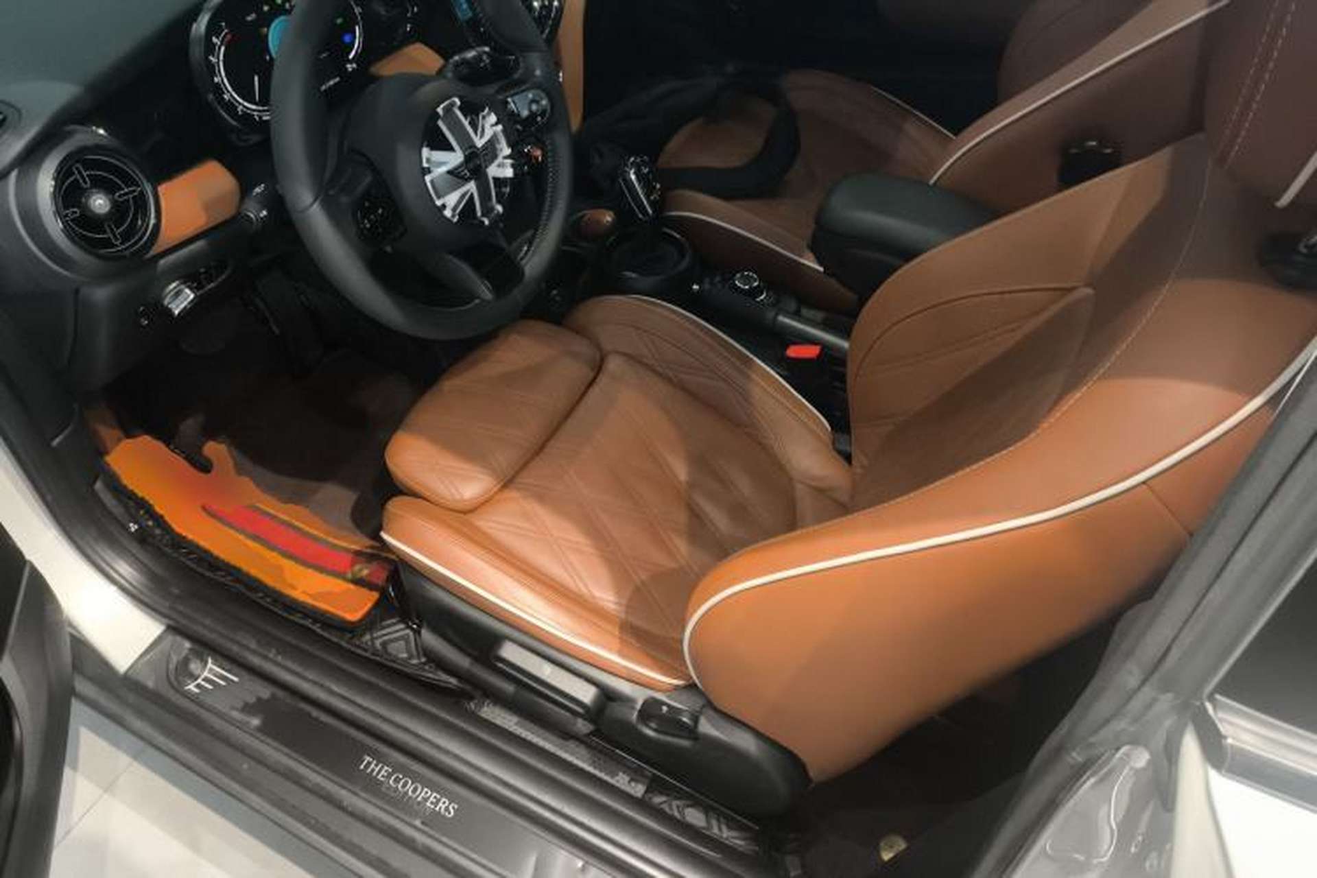 Used MINI 2022 Updated 1.5T COOPER Artist Left Front Seat