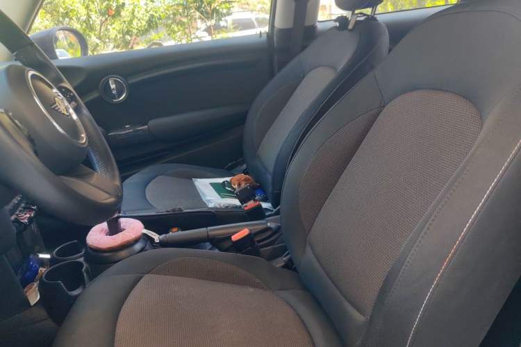 Used MINI 2022 1.5T ONE Left Front Seat