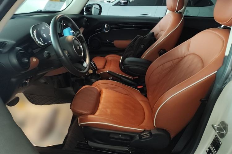 Used MINI 2022 1.5T COOPER The Coopers Commemorative Edition Left Front Seat