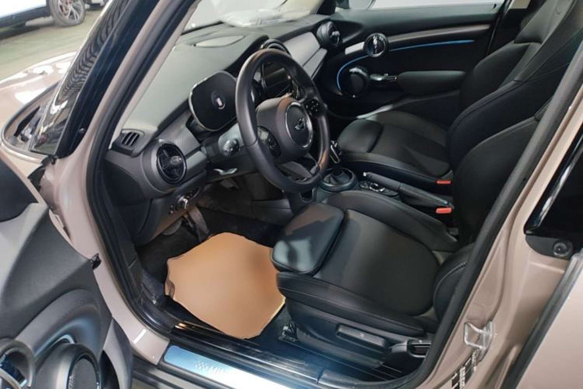 Used MINI 2022 Updated 2.0T COOPER S Classic Edition Five-Door Version Left Front Seat
