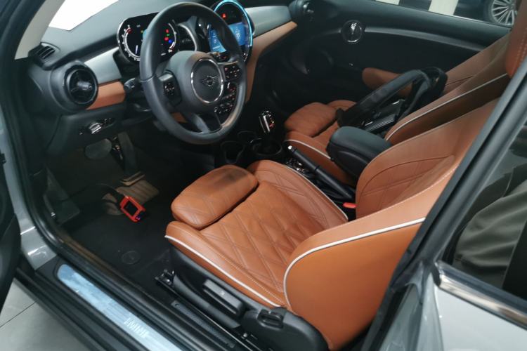 Used MINI 2022 1.5T COOPER Artist Left Front Seat