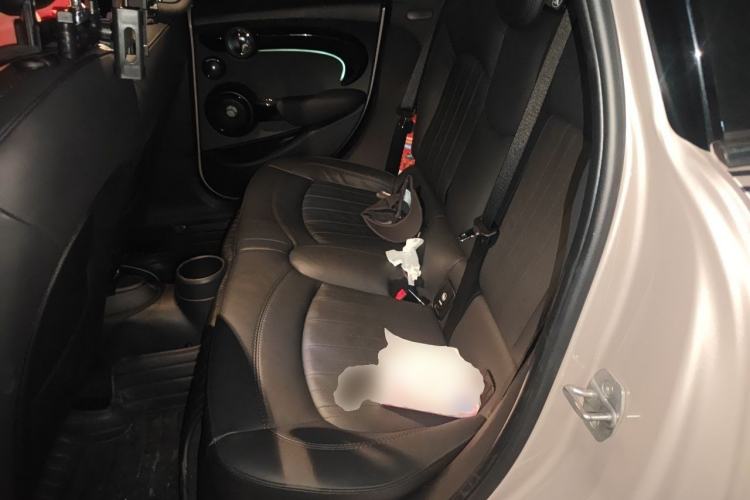 Used MINI 2022 Revised 2.0T COOPER S Artist Five-Door Edition Left Rear Seat