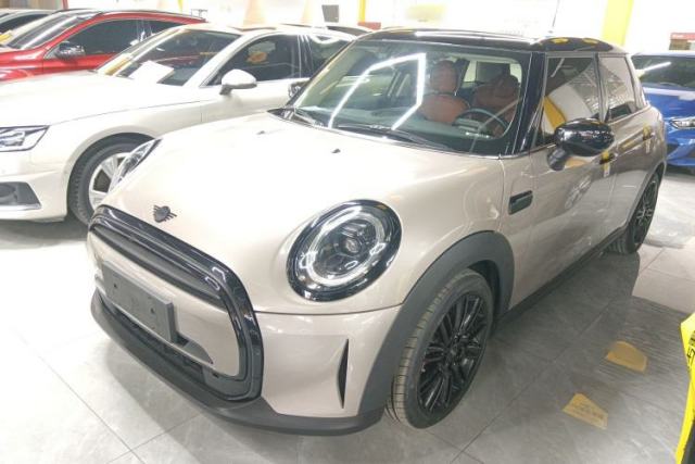 Used MINI 2022 Updated 1.5T COOPER Artist Five-Door Edition