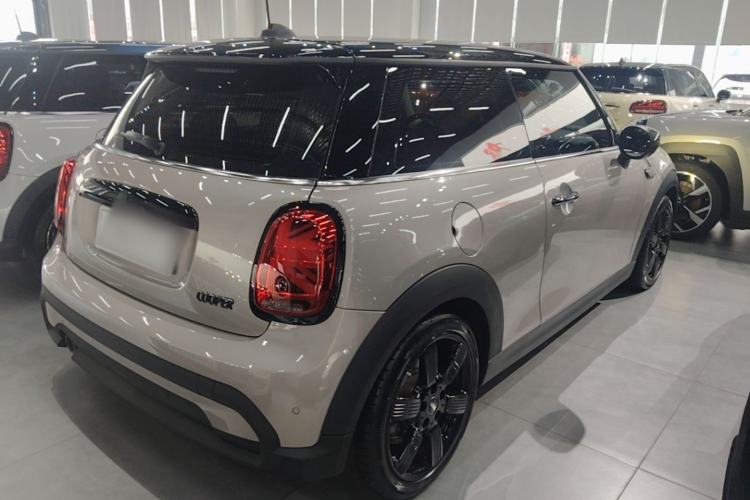 Used MINI 2022 Updated 1.5T COOPER Artist Rear Right 45 Deg