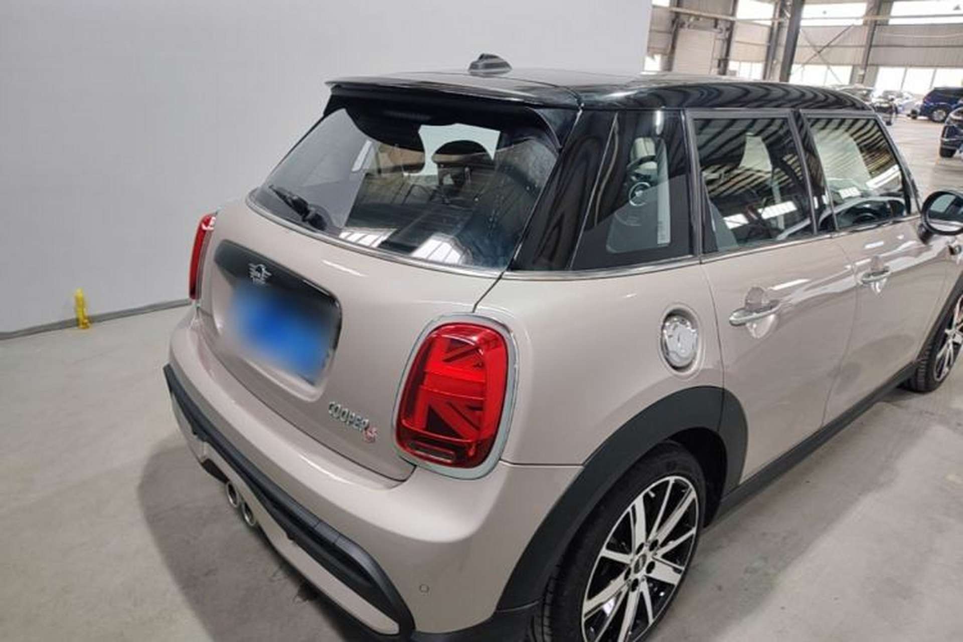 Used MINI 2022 Updated 2.0T COOPER S Classic Edition Five-Door Version Rear Right 45 Deg