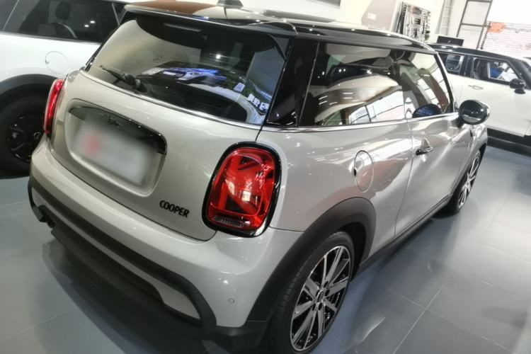 Used MINI 2022 Updated 1.5T COOPER Artist Rear Right 45 Deg