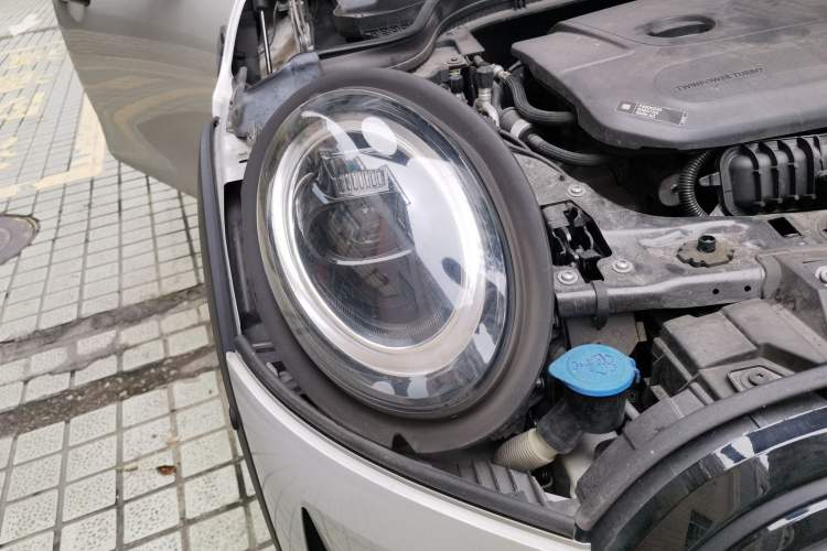 Used MINI 2022 1.5T COOPER Five-Door Edition The Coopers Commemorative Version Right Front Headlight