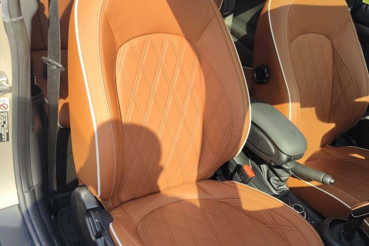 Used MINI 2022 Updated 1.5T COOPER Artist Right Front Seat