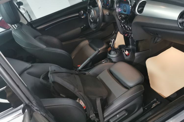 Used MINI 2022 Updated 1.5T COOPER Classic Edition Right Front Seat