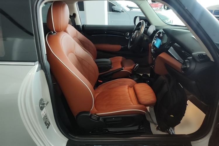 Used MINI 2022 1.5T COOPER The Coopers Commemorative Edition Right Front Seat