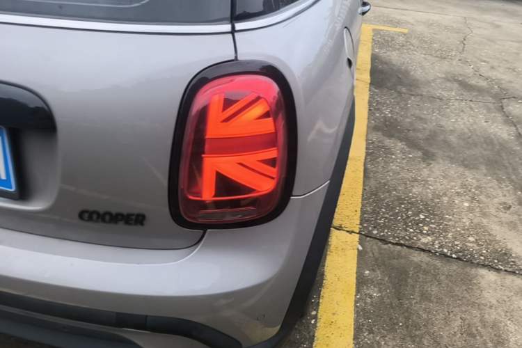Used MINI 2022 1.5T COOPER Artist Right Rear Taillight