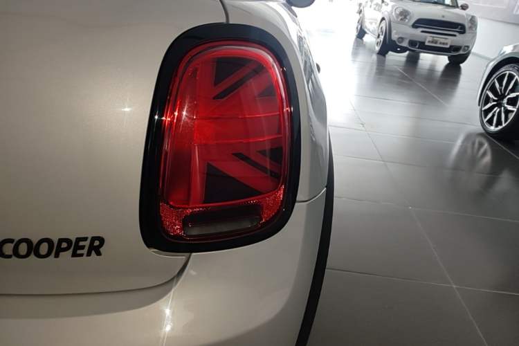 Used MINI 2022 1.5T COOPER The Coopers Commemorative Edition Right Rear Taillight