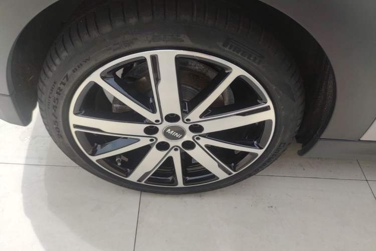 Used MINI 2022 Updated 1.5T COOPER Artist Right Rear Wheel Hub