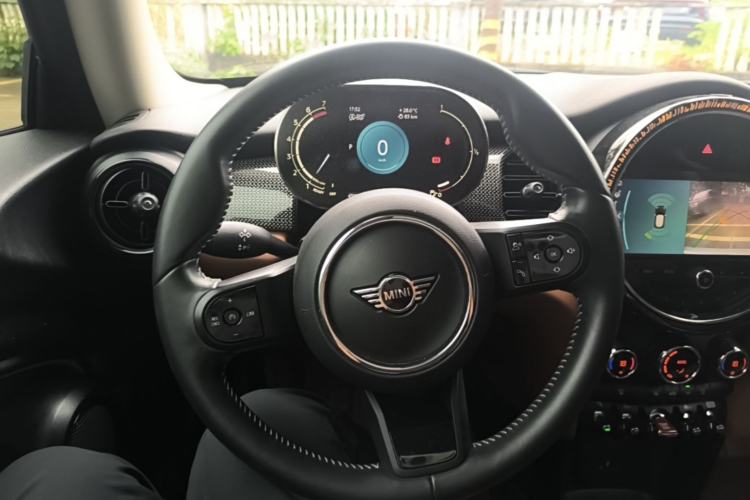 Used MINI 2022 1.5T COOPER Artist Steering Wheel