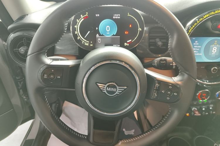 Used MINI 2022 1.5T COOPER Artist Steering Wheel