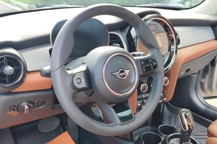Used MINI 2022 Updated 1.5T COOPER Artist Steering Wheel