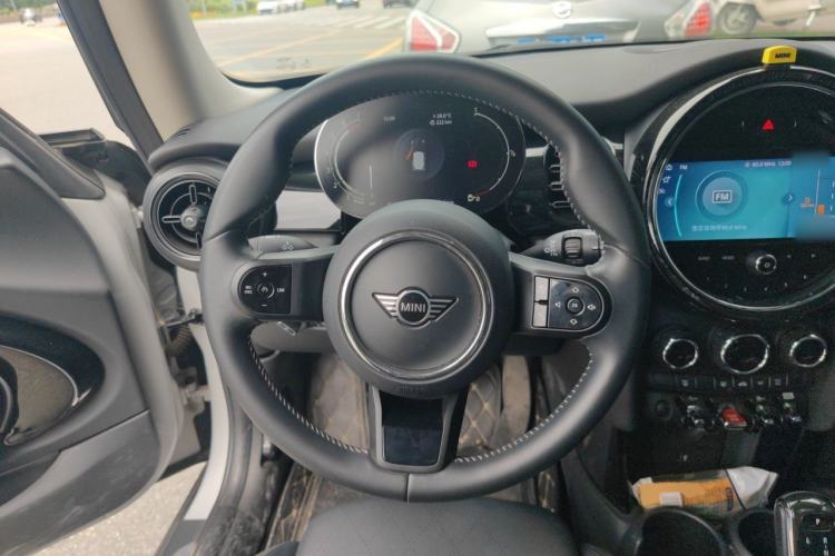 Used MINI 2022 1.5T COOPER The Coopers Commemorative Edition Steering Wheel