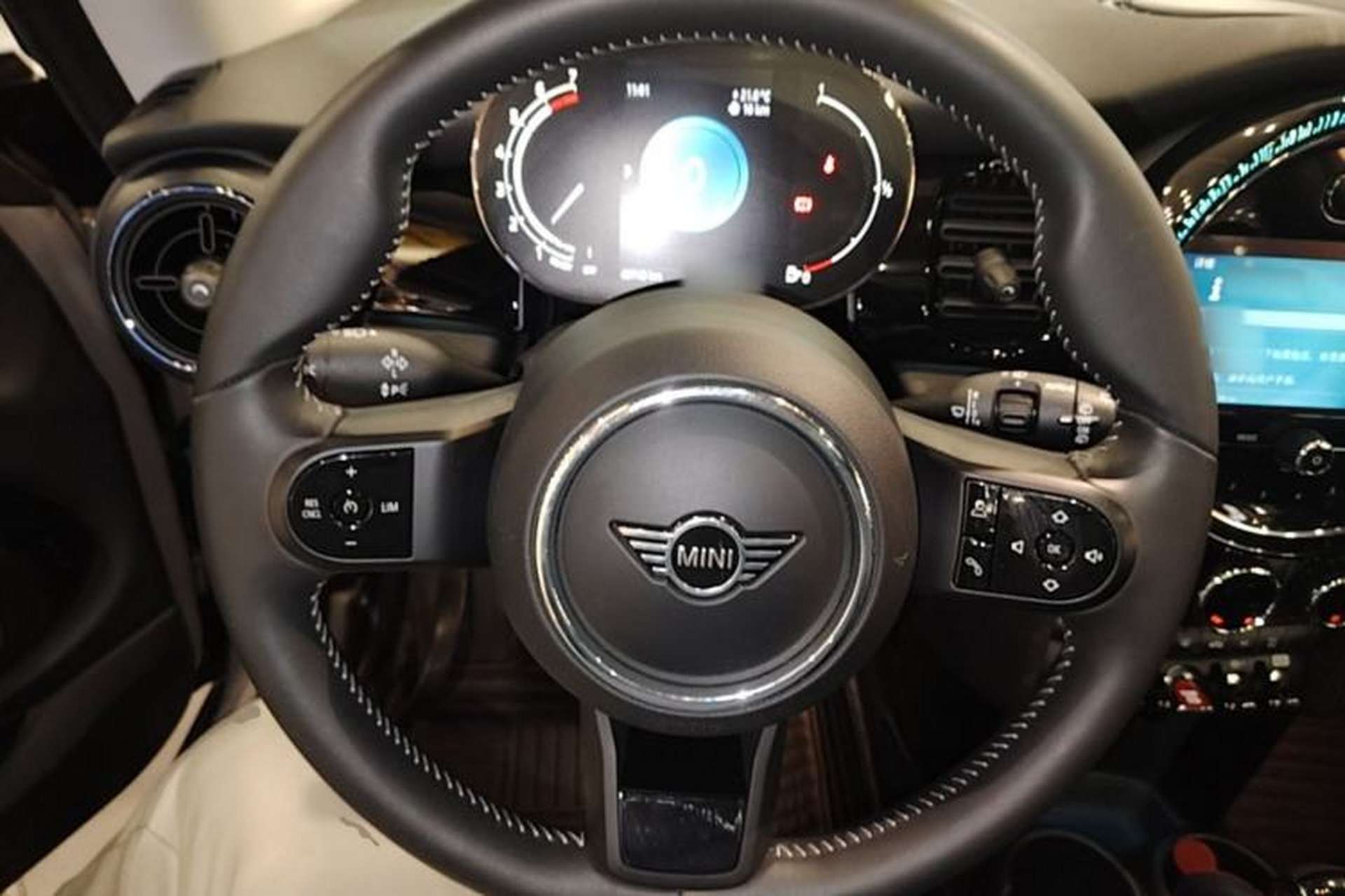 Used MINI 2022 1.5T COOPER Artist Steering Wheel
