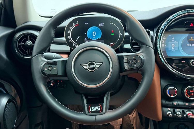 Used MINI 2022 1.5T COOPER The Coopers Commemorative Edition Steering Wheel