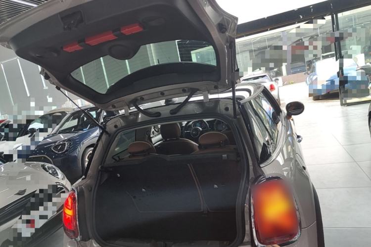 Used MINI 2022 1.5T COOPER Artist Trunk