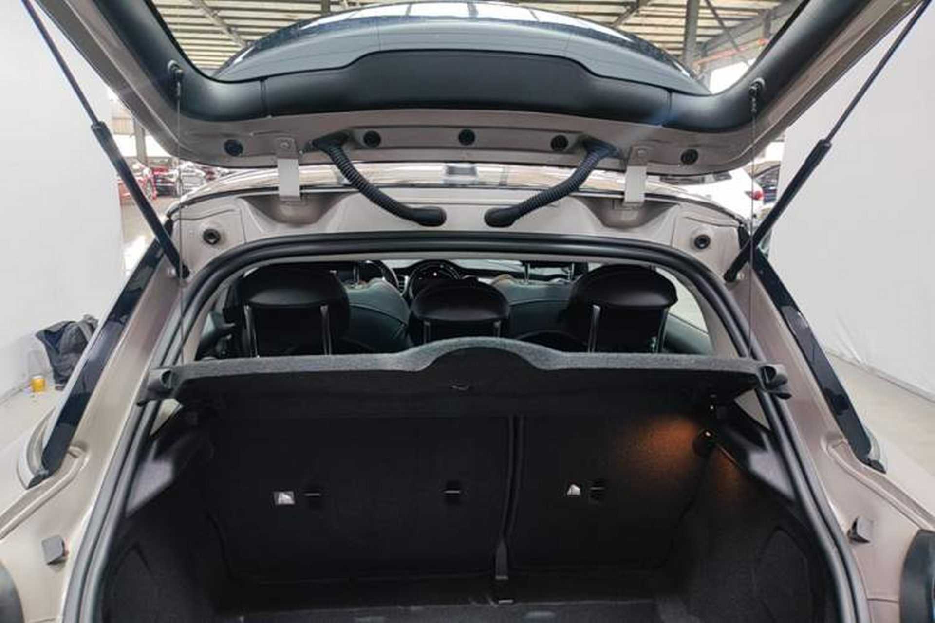 Used MINI 2022 Updated 2.0T COOPER S Classic Edition Five-Door Version Trunk