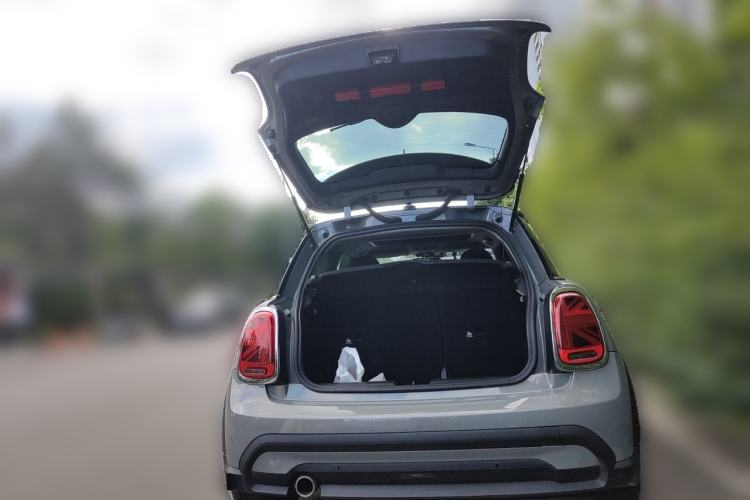 Used MINI 2022 1.5T COOPER Artist Trunk
