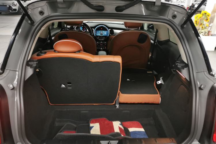 Used MINI 2022 1.5T COOPER Artist Trunk