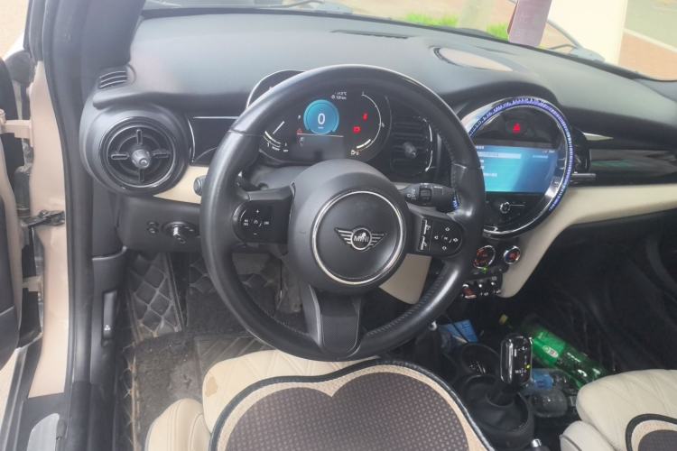 Used MINI 2022 Revised 1.5T COOPER CABRIO Classic Edition Steering Wheel