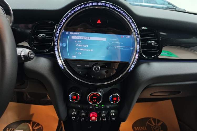 Used MINI 2022 1.5T COOPER Classic Edition Audio And AC Panel