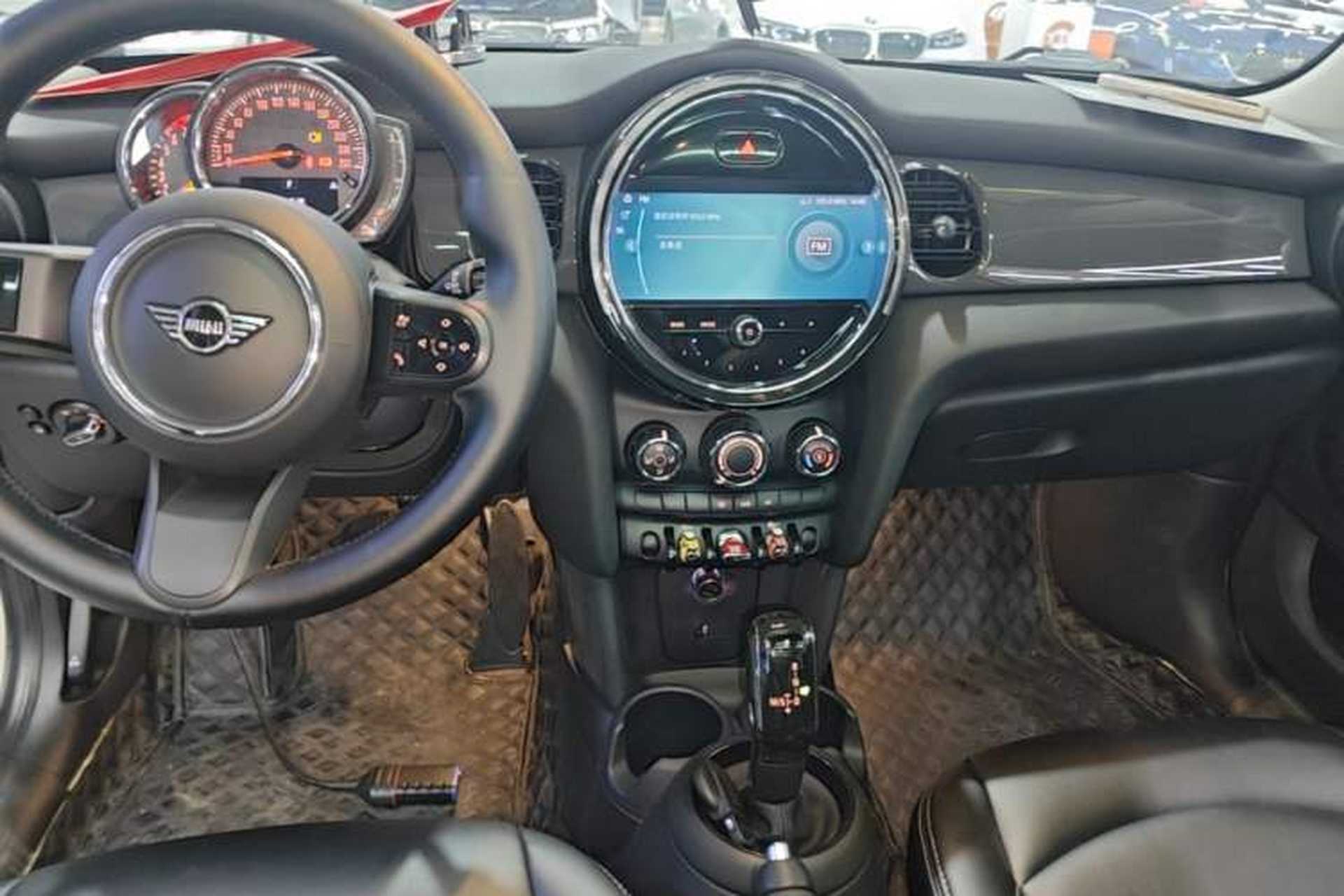 Used MINI 2022 1.5T ONE Five-Door PLUS Audio And AC Panel