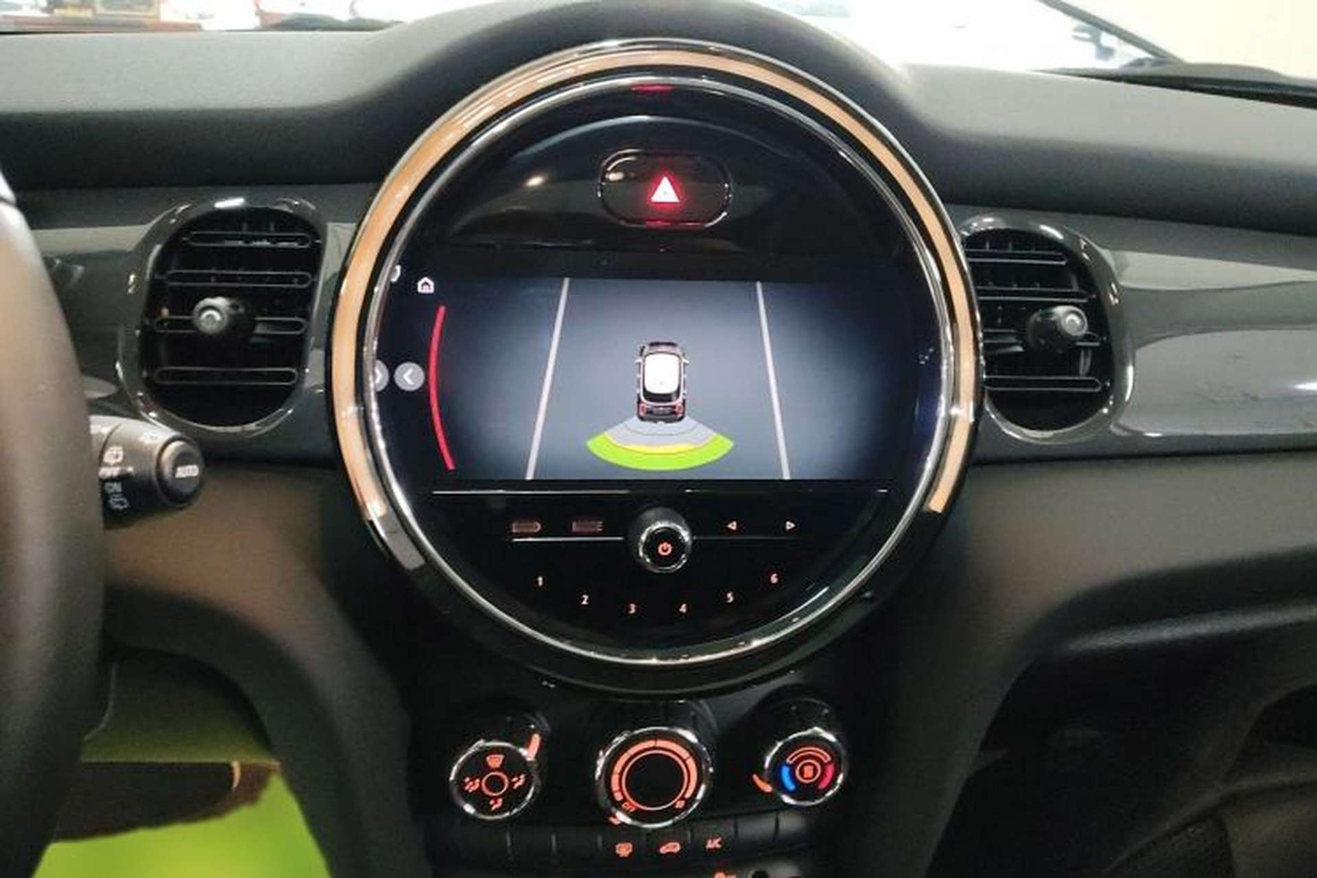 Used MINI 2022 Updated 1.5T ONE Five-Door PLUS Edition Audio And AC Panel