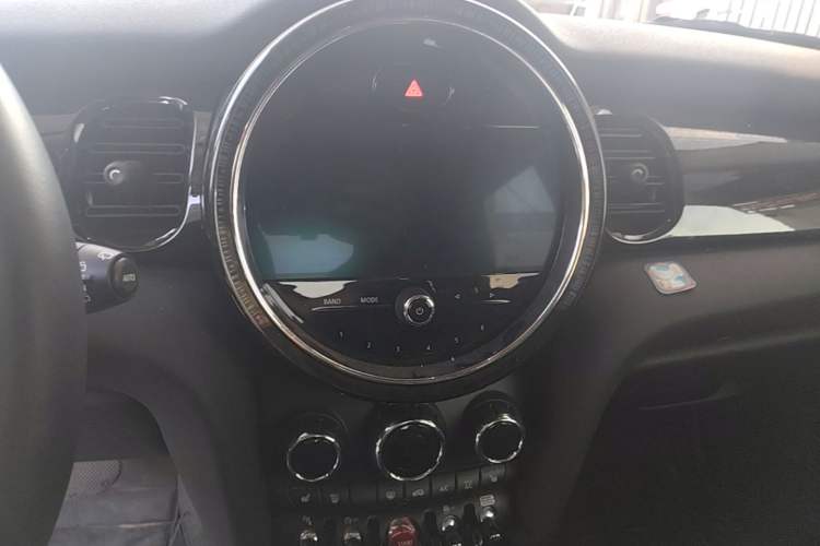 Used MINI 2022 Updated 1.5T COOPER Artist Audio And AC Panel