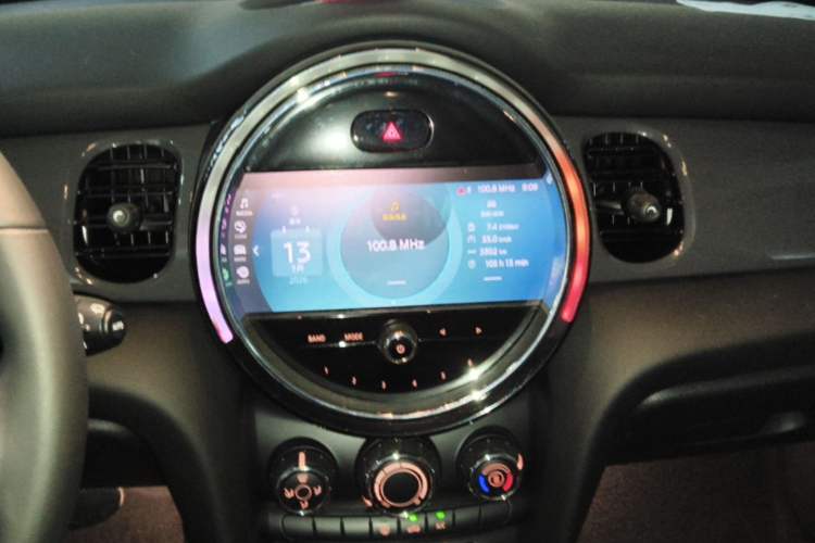 Used MINI 2022 1.5T ONE Five-Door PLUS Audio And AC Panel